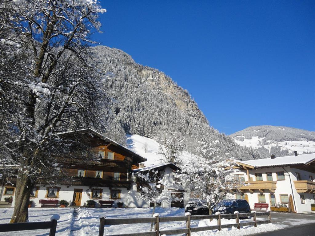 Landhaus Gredler Mayrhofen Exterior foto